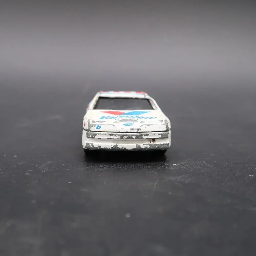 Racing Champions Diecast Cars Set of 2 1:64 Scale NASCAR #21 #6 PLEASE READ